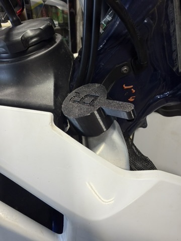Outil de dépose de bouchon de radiateur KTM 24+